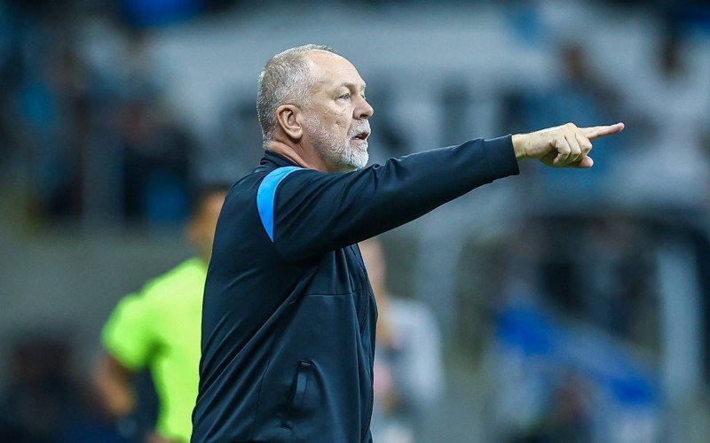Técnico Mano Menezes, do Grêmio | abc+
