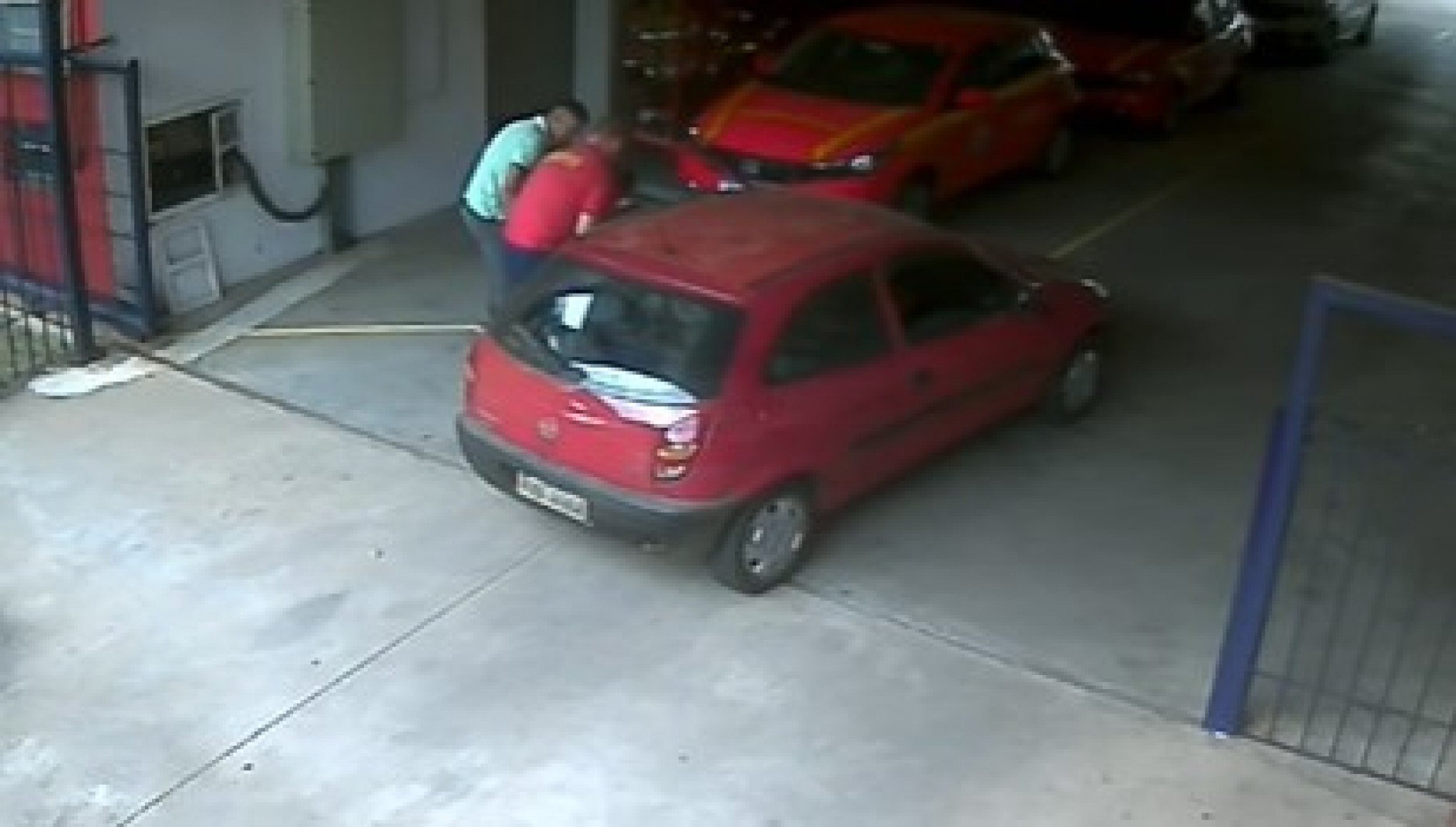 VÍDEO: Plantonista é acionado de surpresa e salva recém-nascida em São Leopoldo