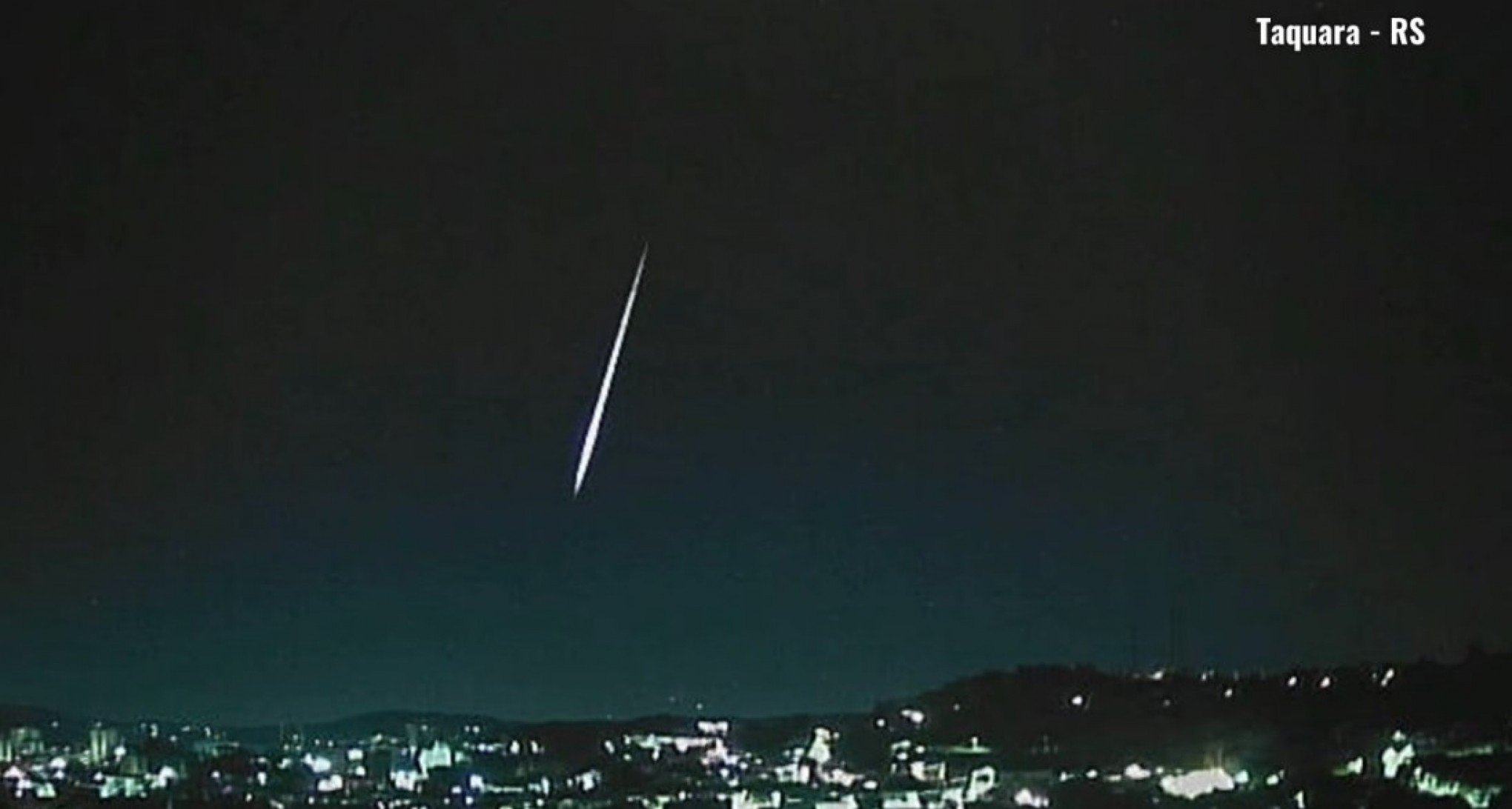 VÍDEO: Meteoro raro ilumina o céu do RS na madrugada de Dia das Mães; assista