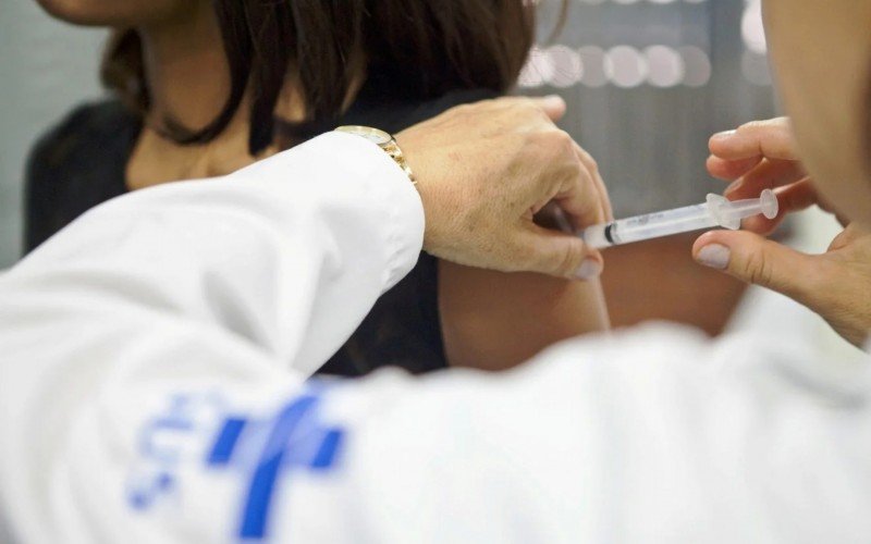 Vacinação contra o HPV é desafio em cidades da região  | abc+