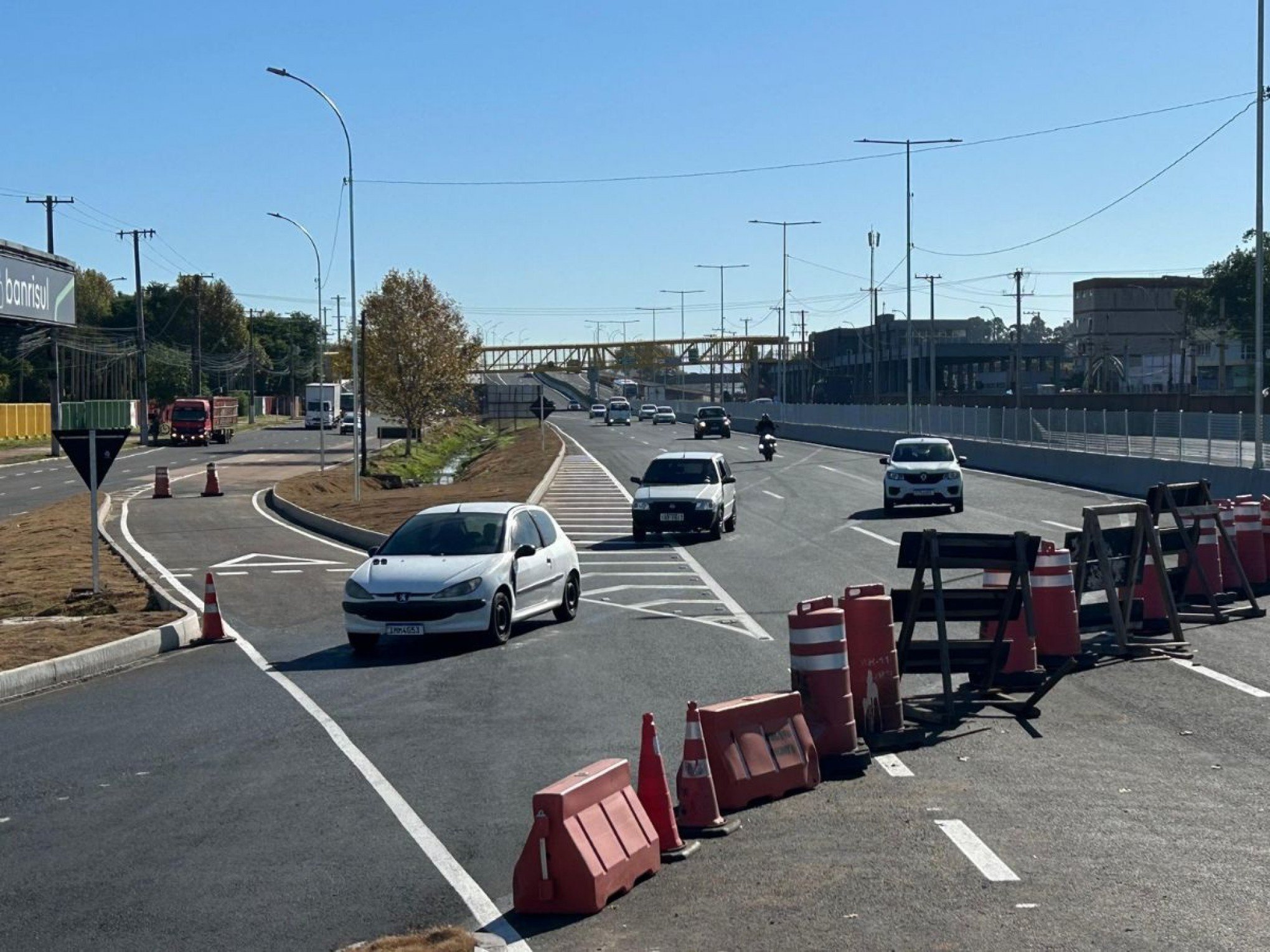 BR-116: Complexo de Esteio volta a ter trechos bloqueados após adiamento de inauguração