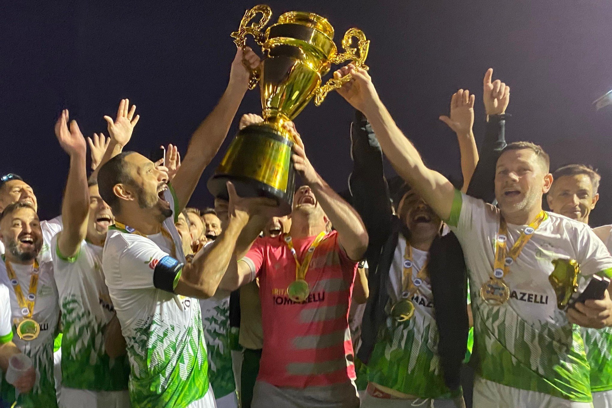 Em jogo acirrado, Independente conquista título do Veterano de Gramado