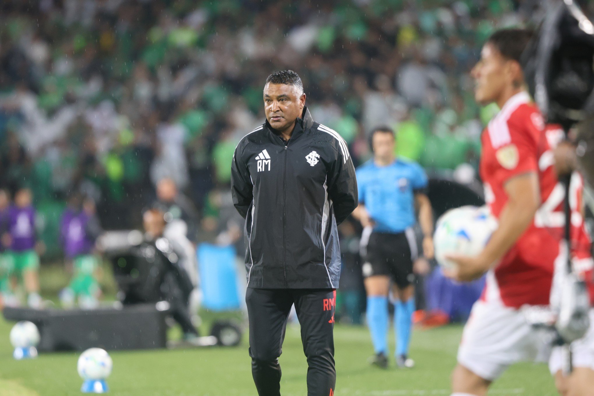 Roger Machado após Inter sofrer goleada para o Botafogo: "Faltou capacidade coletiva"