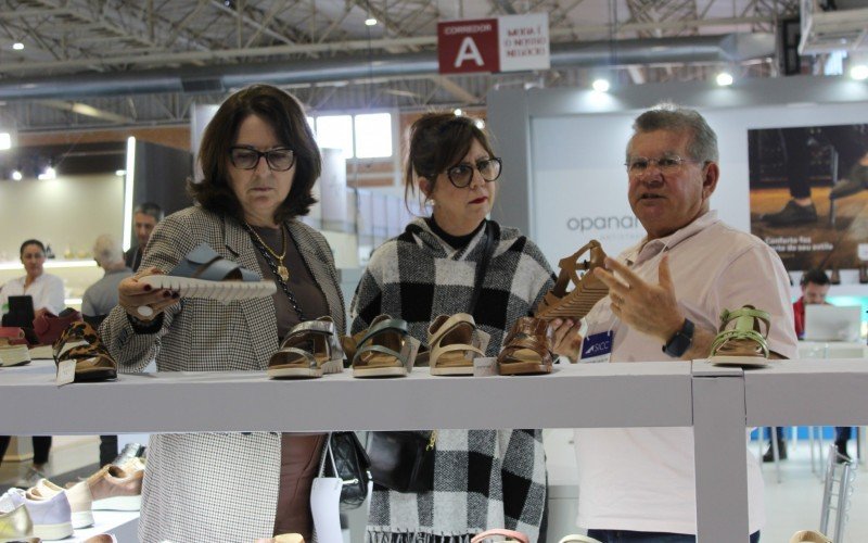 Feira reúne as novidades da indústria coureiro-calçadista - Edição 2025 em Gramado | abc+