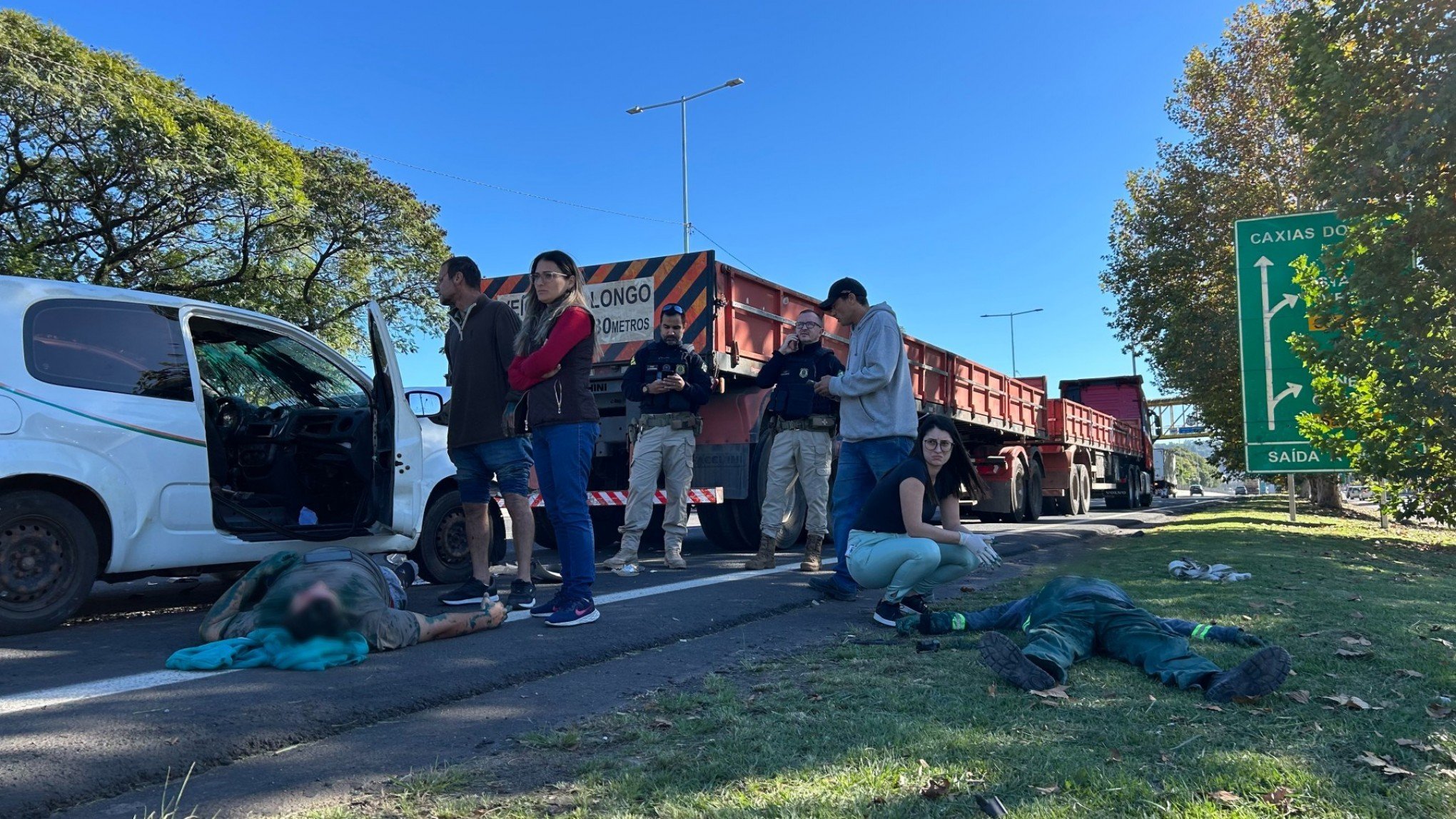 Três vítimas permaneceram mais de uma hora aguardando chegada de equipe de socorro para serem encaminhadas ao hospital | abc+
