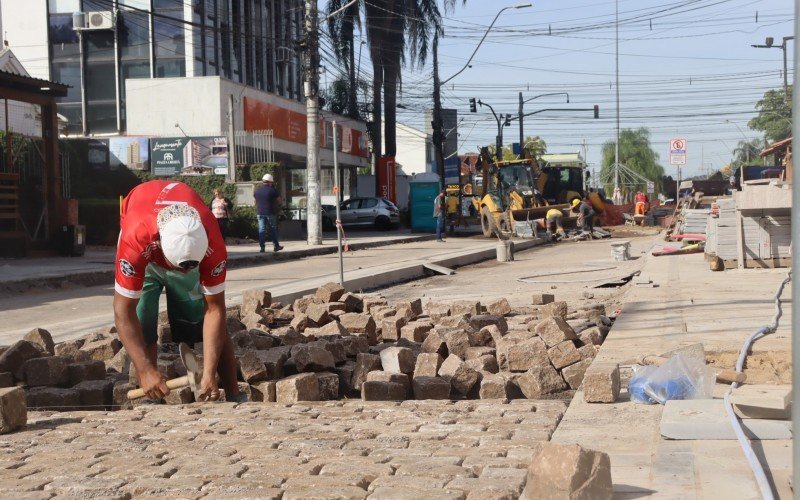 Obras da Rua Independência estão na oitava quadra, a última a receber a revitalização 