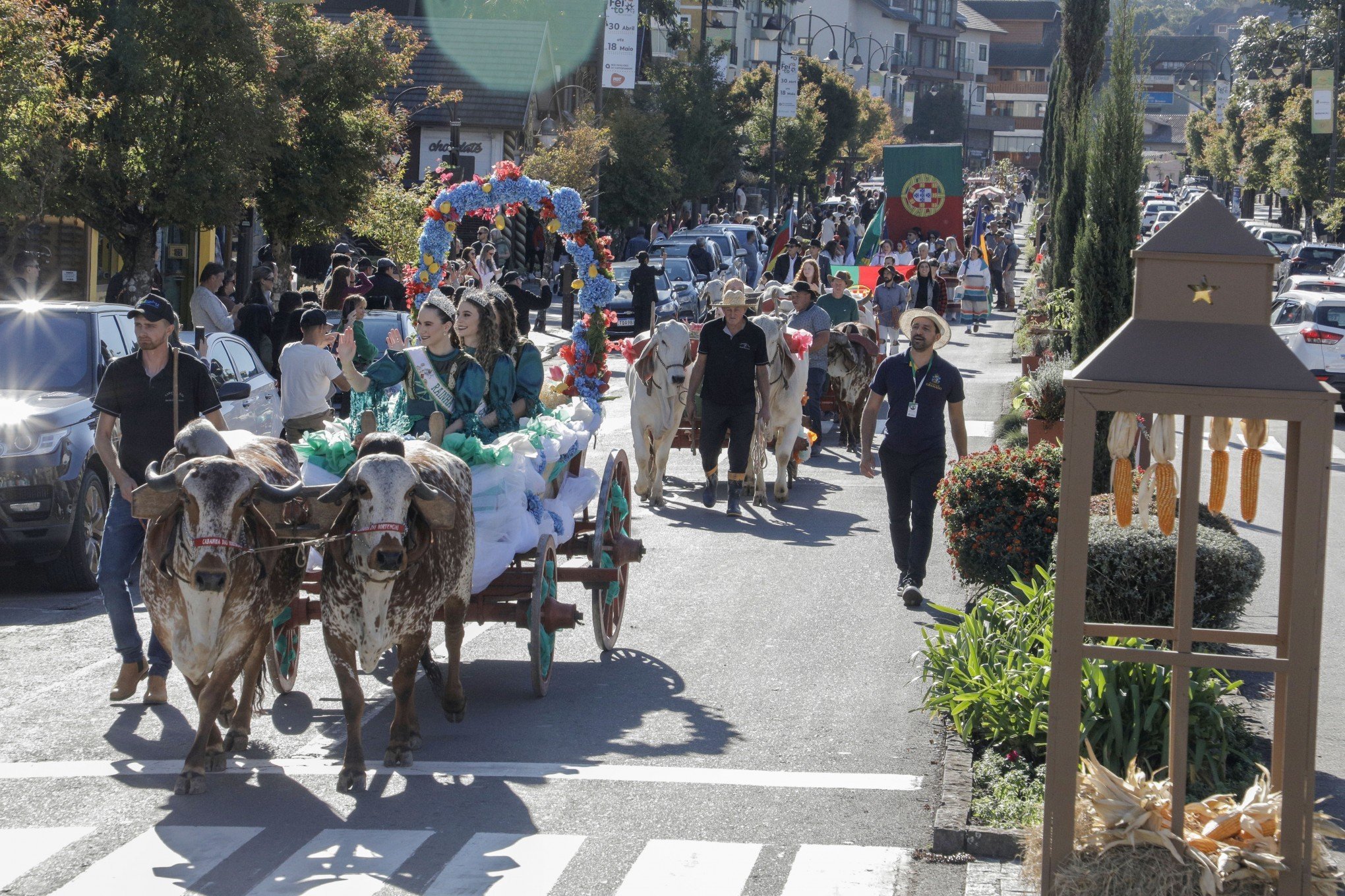 FESTA DA COLÔNIA: Últimos dias de programação com destaque para o desfile de carretas e escolha da nova corte do evento