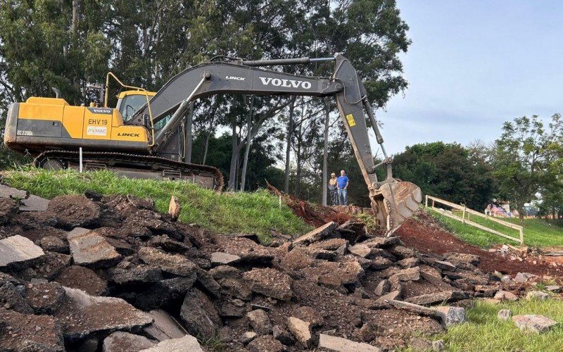 Obra na BR-116, em Novo Hamburgo | abc+