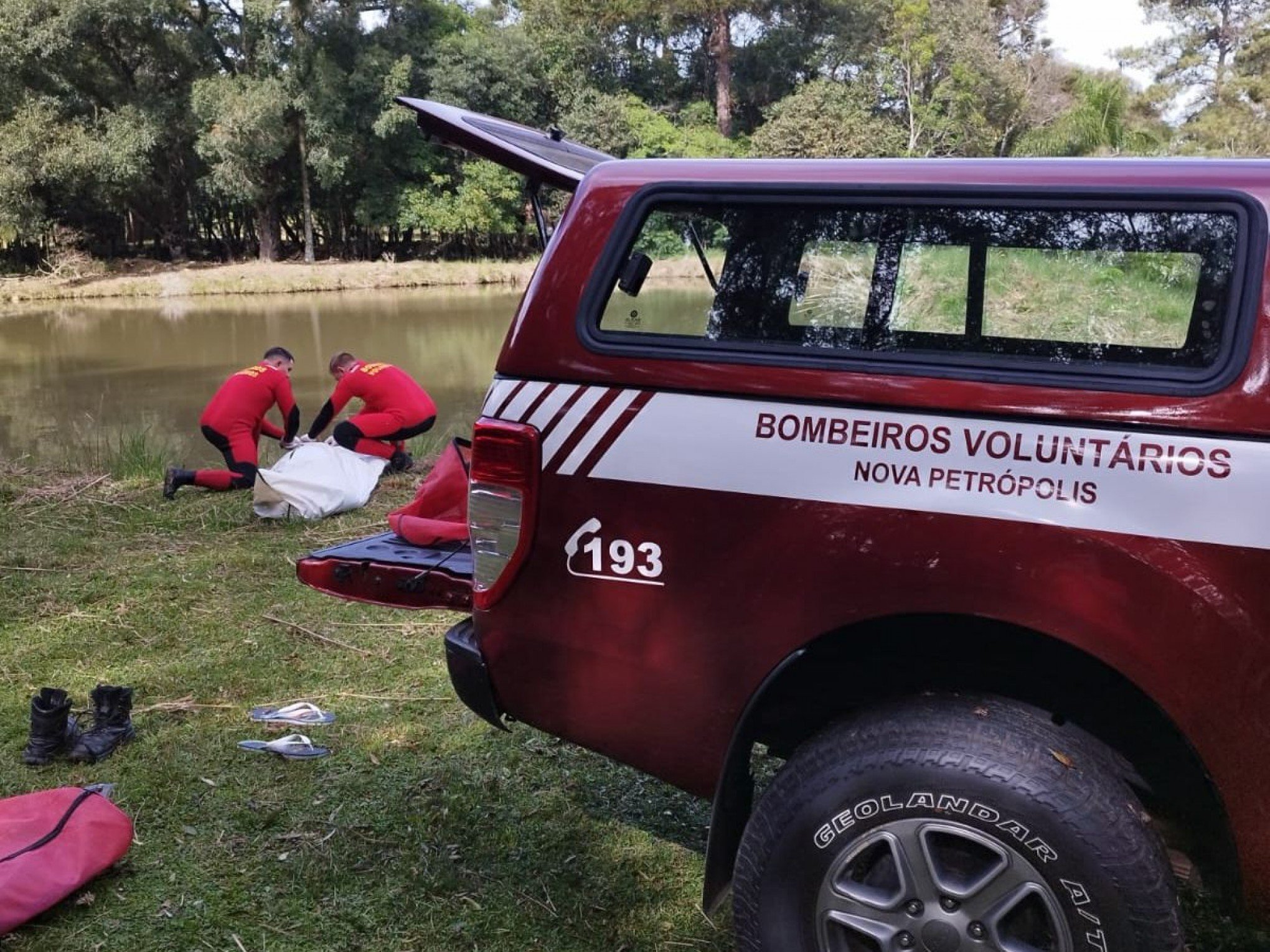 Corpo de homem é encontrado boiando em açude
