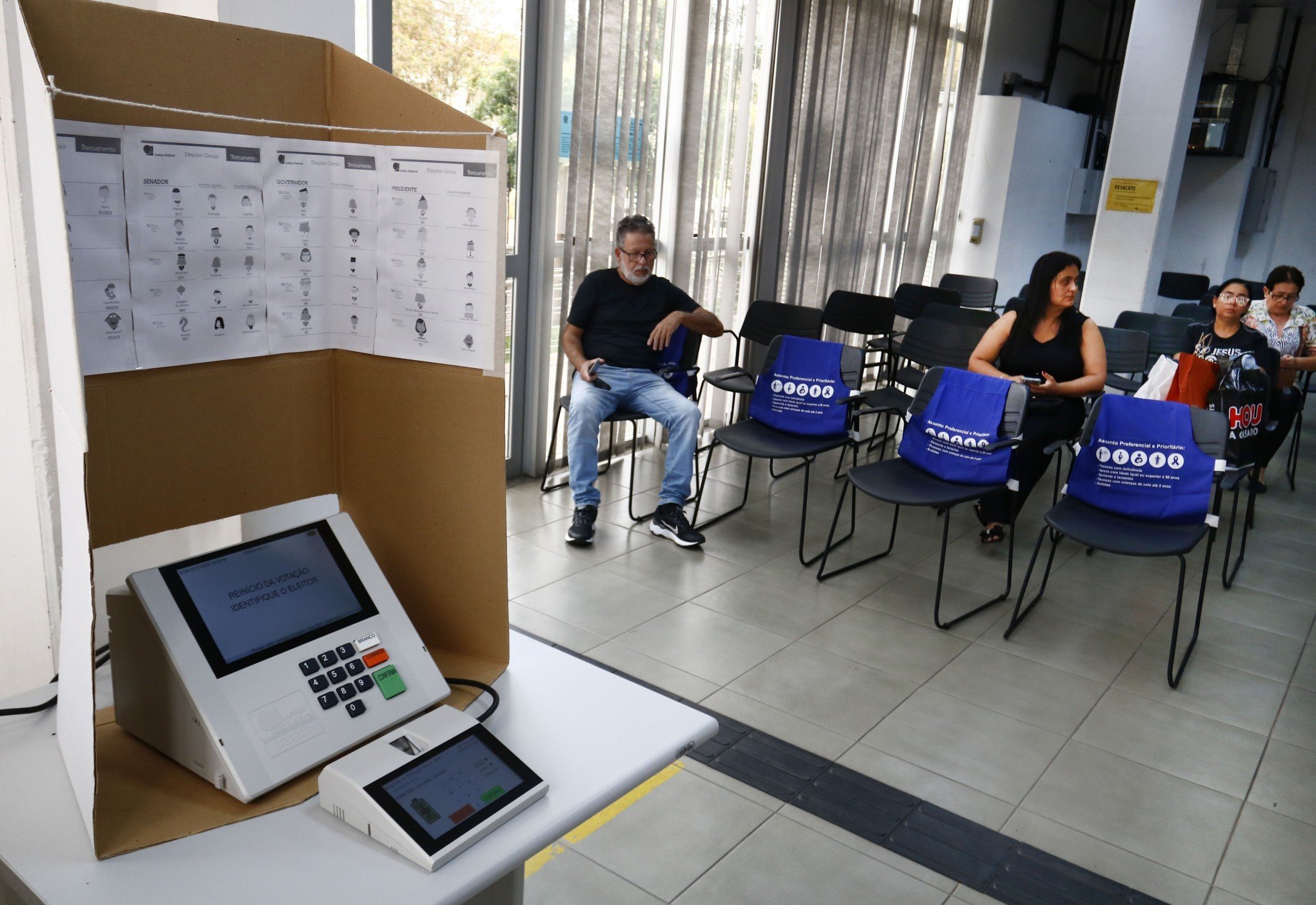 Mais de 13 mil podem ter o título de eleitor cancelado pela Justiça Eleitoral, em Canoas