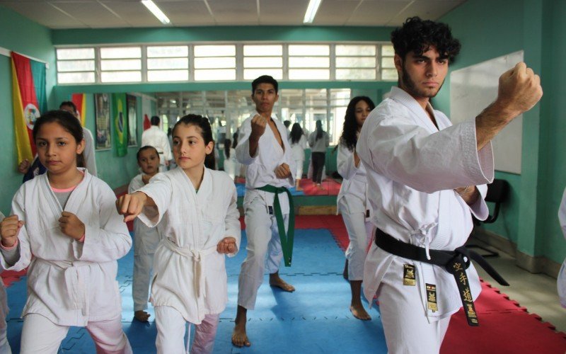 Projeto Dojo Praça da Juventude transforma vidas