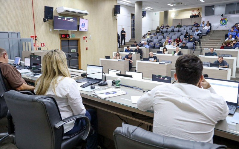 A partir desta segunda, sessões da Câmara de Novo Hamburgo começam às 14h | abc+