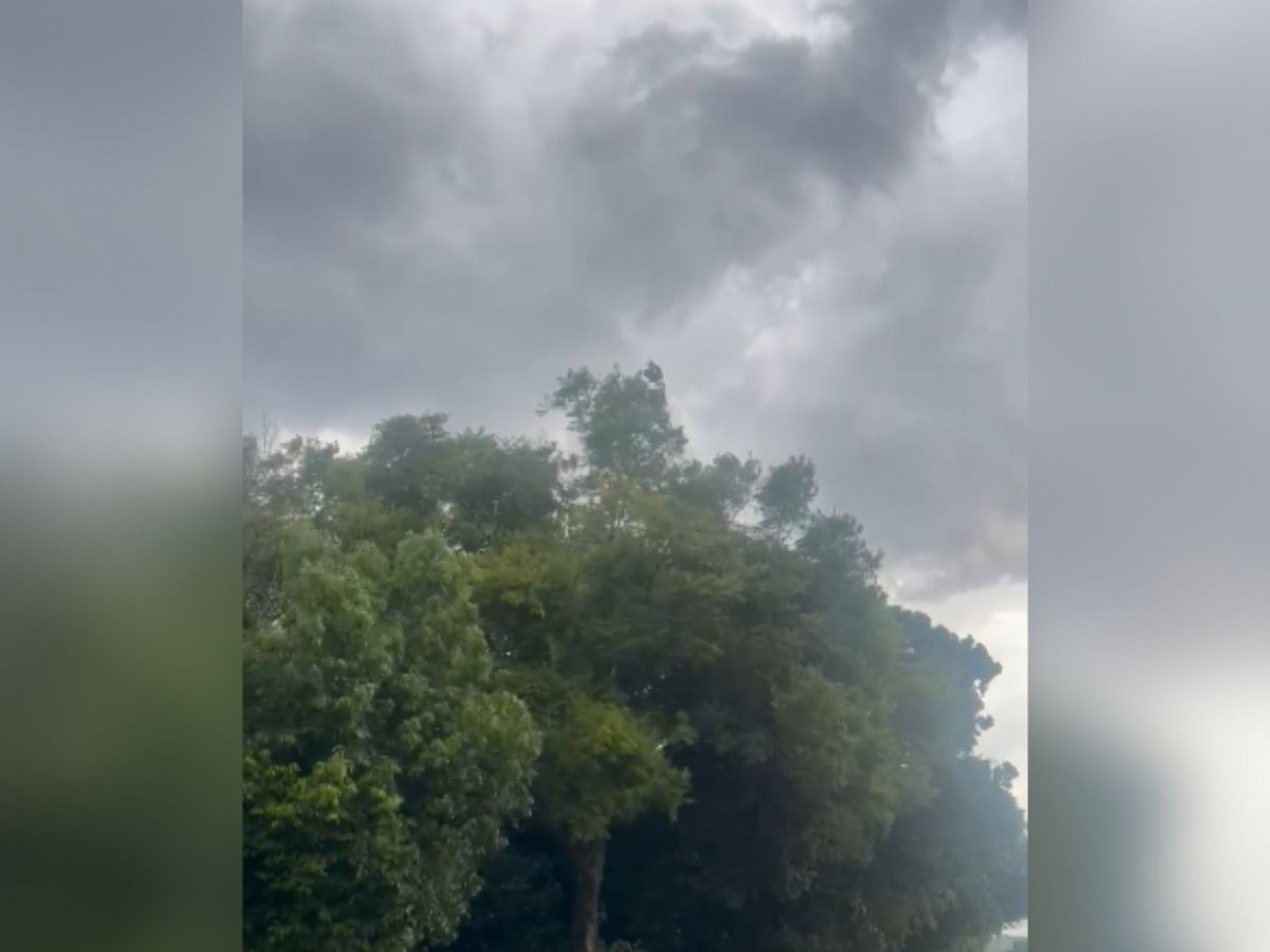 FRENTE FRIA: Nuvens e rajadas de vento forte avançam pela região com chegada de fenômeno