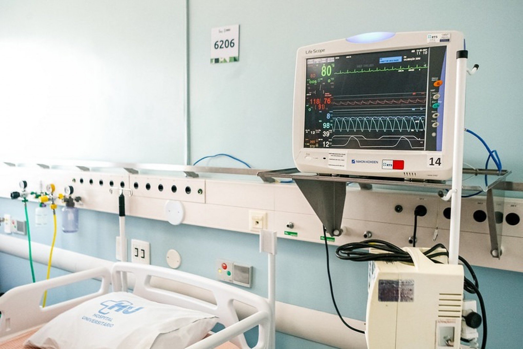 Internações por influenza crescem mais de 500% em um mês e RS decreta emergência para ampliar leitos
