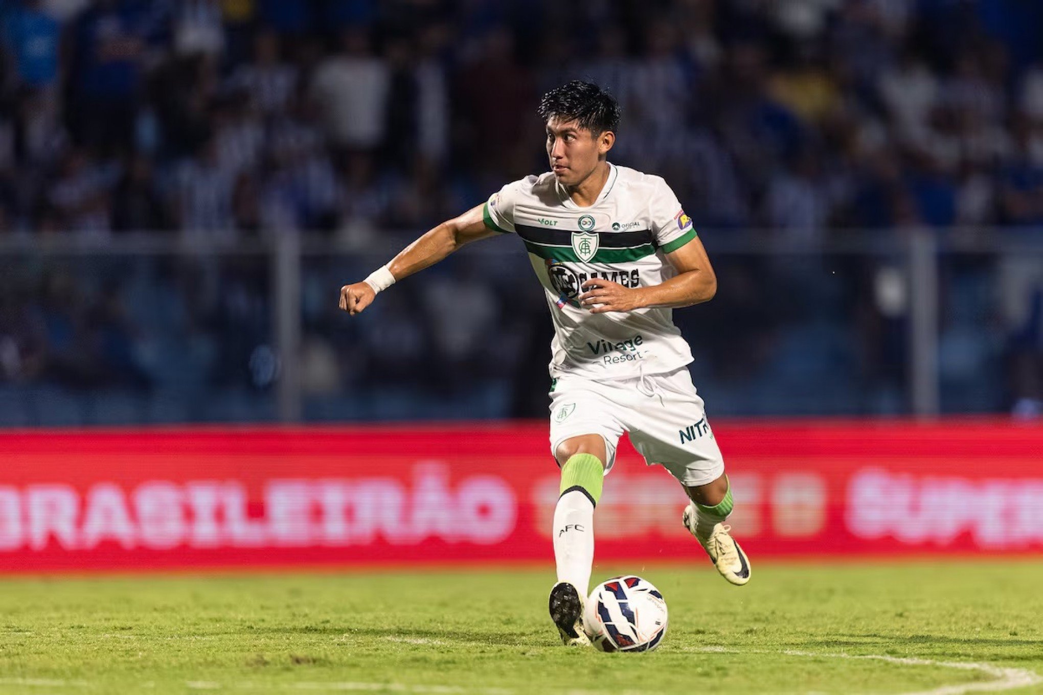 Miguelito é suspenso pelo STJD por cinco jogos após acusação de racismo