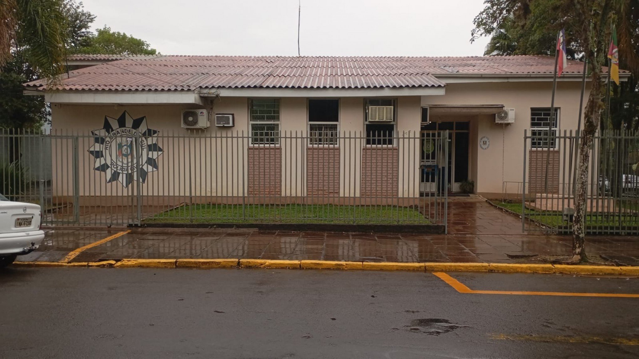 Mãe morre três dias após a filha; homem esfaqueou ex-companheira e idosa na frente de criança