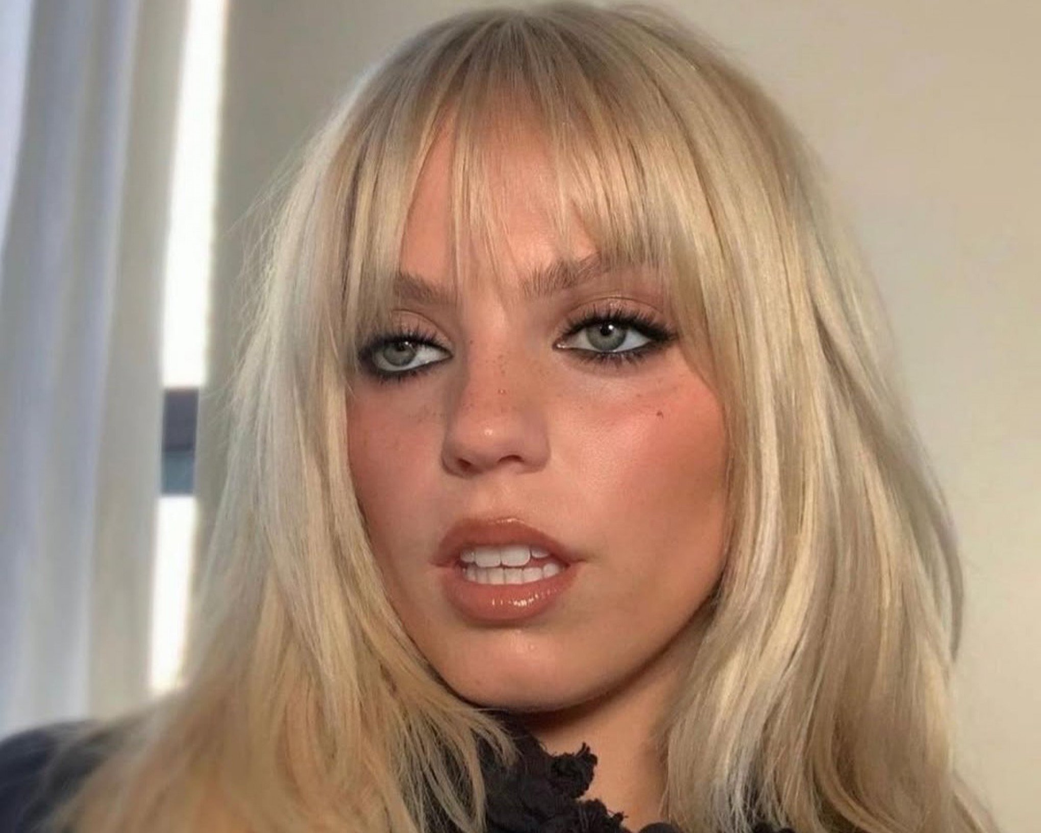 Saiba o que é a estética messy girl | abc+