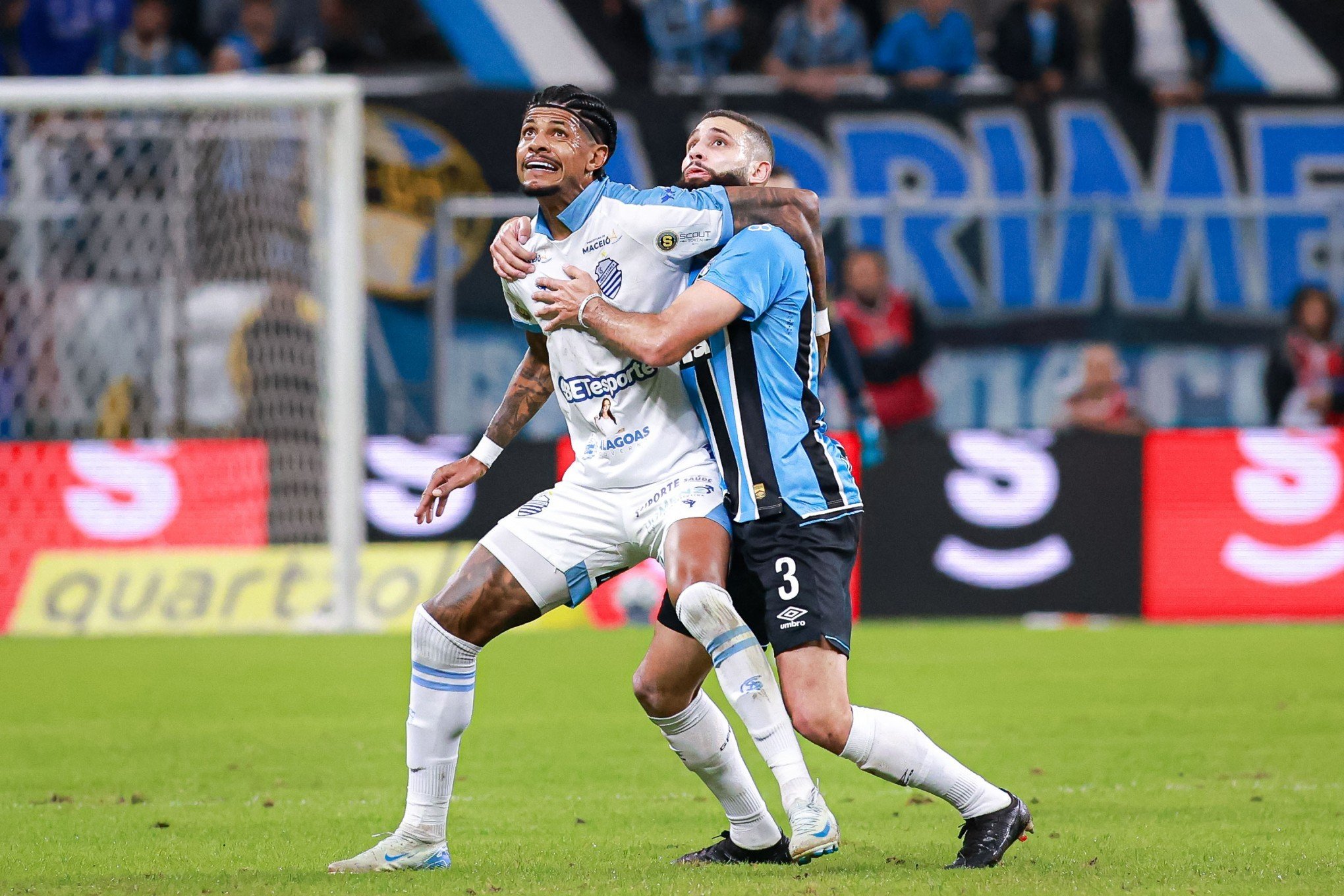 Grêmio empata com CSA e é eliminado na Copa do Brasil