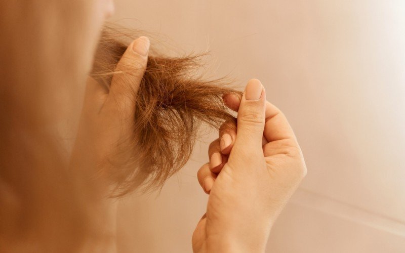 Entenda se o cabelo pode cair mais no outono | abc+
