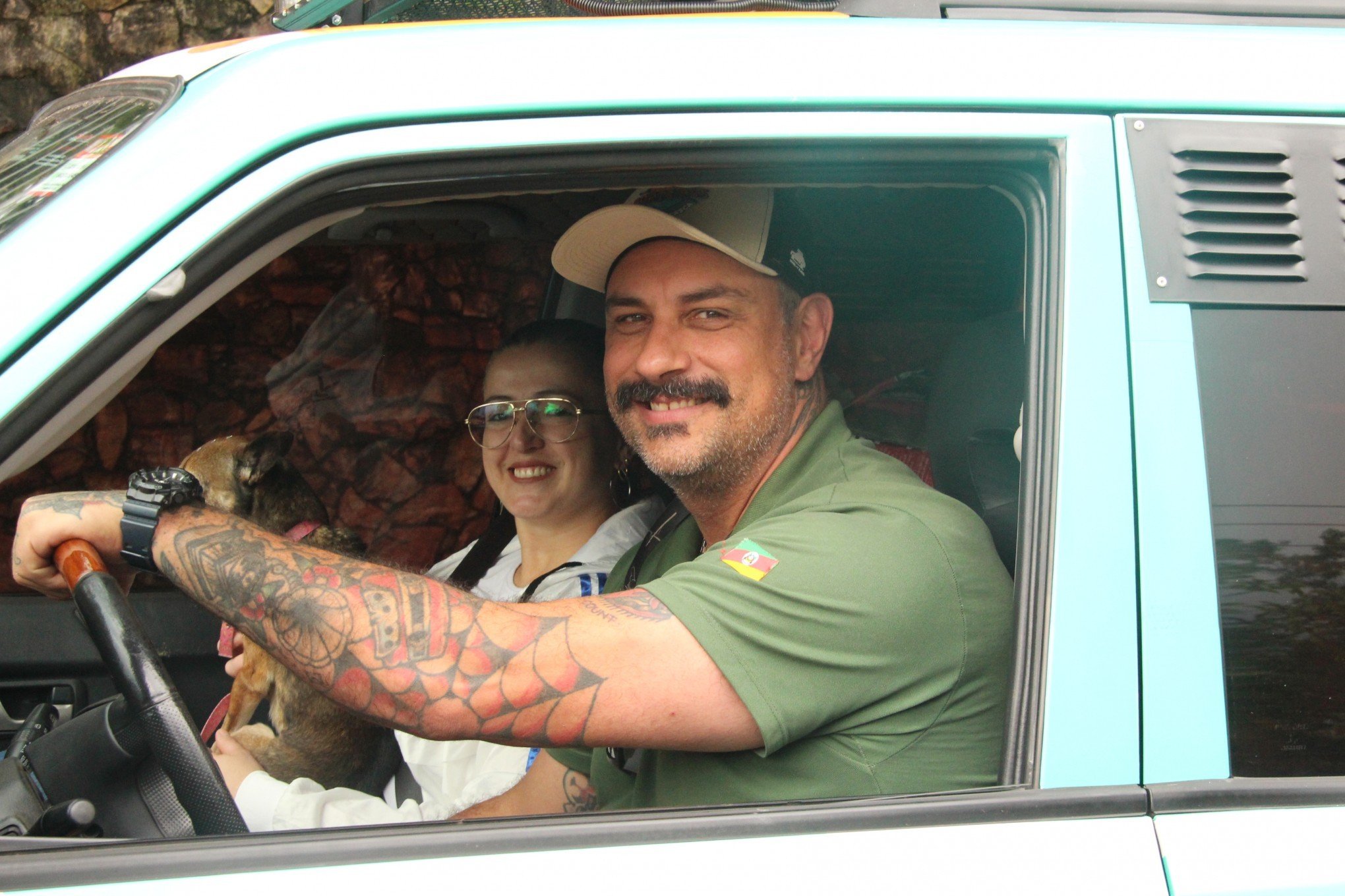 Casal da região inicia a jornada para atravessar todo continente americano
