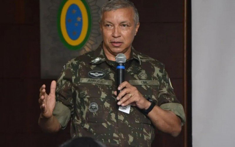 Júlio César de Arruda, de 63 anos, é o novo comandante do Exército no governo do presidente eleito Luiz Inácio Lula da Silva (PT) | abc+