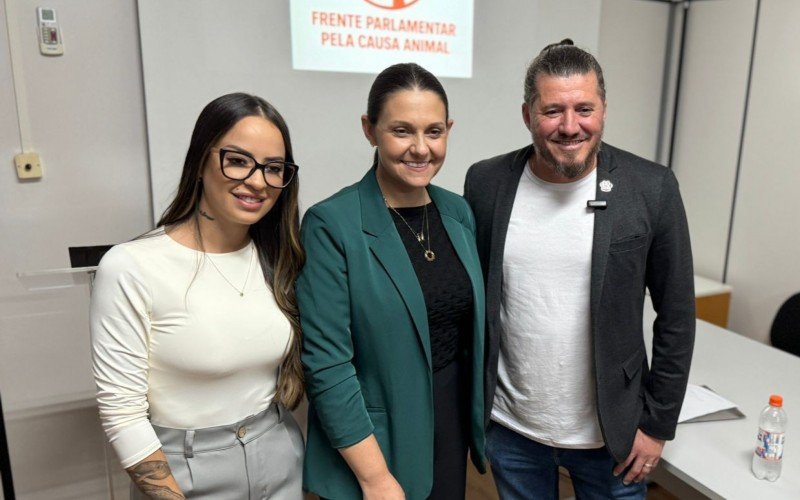 Kayanne Braga (PDT), Tânia Regina Henkel e Cris Moraes (PV) serão responsáveis pela articulação dos trabalhos da Frente | abc+