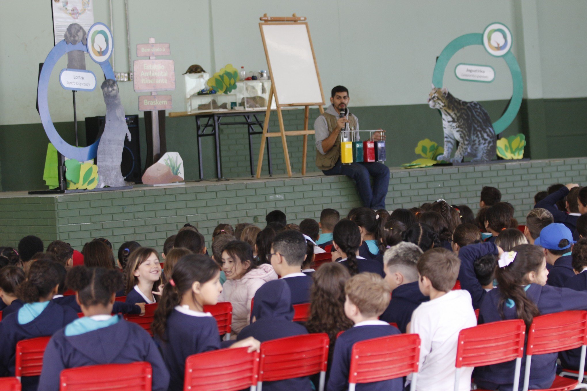 Alunos da Emef Guajuviras participam de atividades de conscientização ambiental