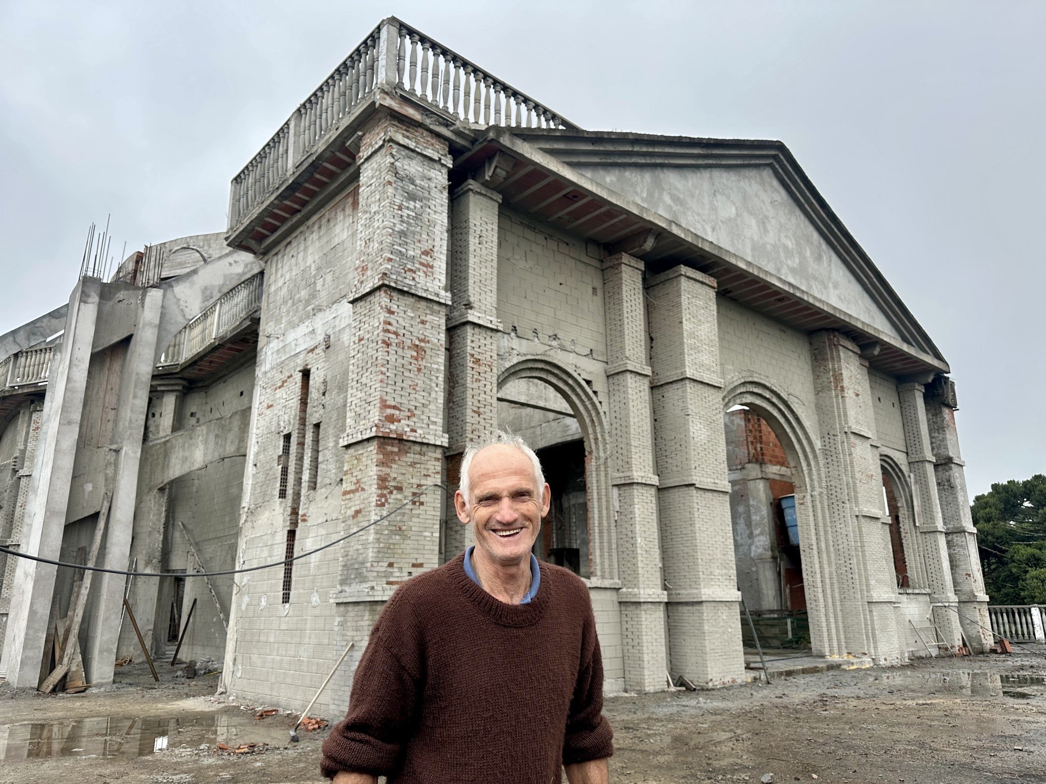 Como estão as obras de construção da nova igreja do santuário de Nossa Senhora de Caravaggio em Canela