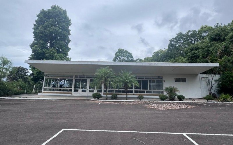 Fachada do Panorâmico antes de ser modernizada