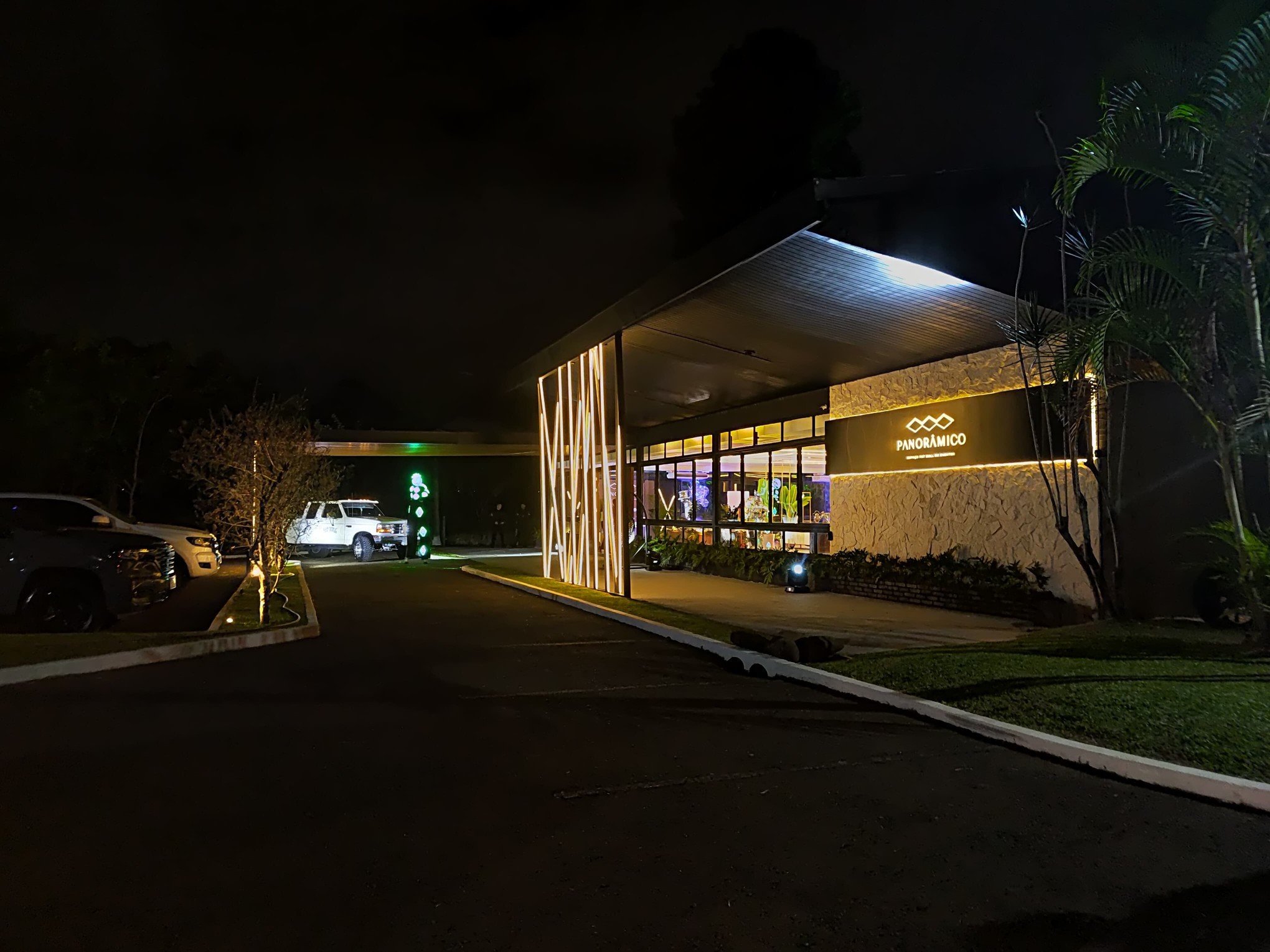 Veja as novidades do restaurante da Fenac que foi reformado pelo Grupo Fat Bull; reservas do Panorâmico estão abertas
