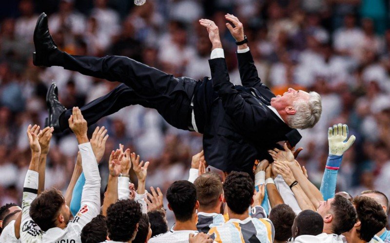 Ancelotti recebeu homenagens dos jogadores do Real Madrid | abc+