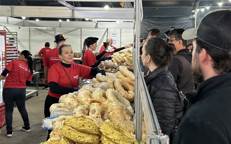 Feira do Mel, Rosca e Nata de Ivoti iniciou nesta sexta e já atrai bom público