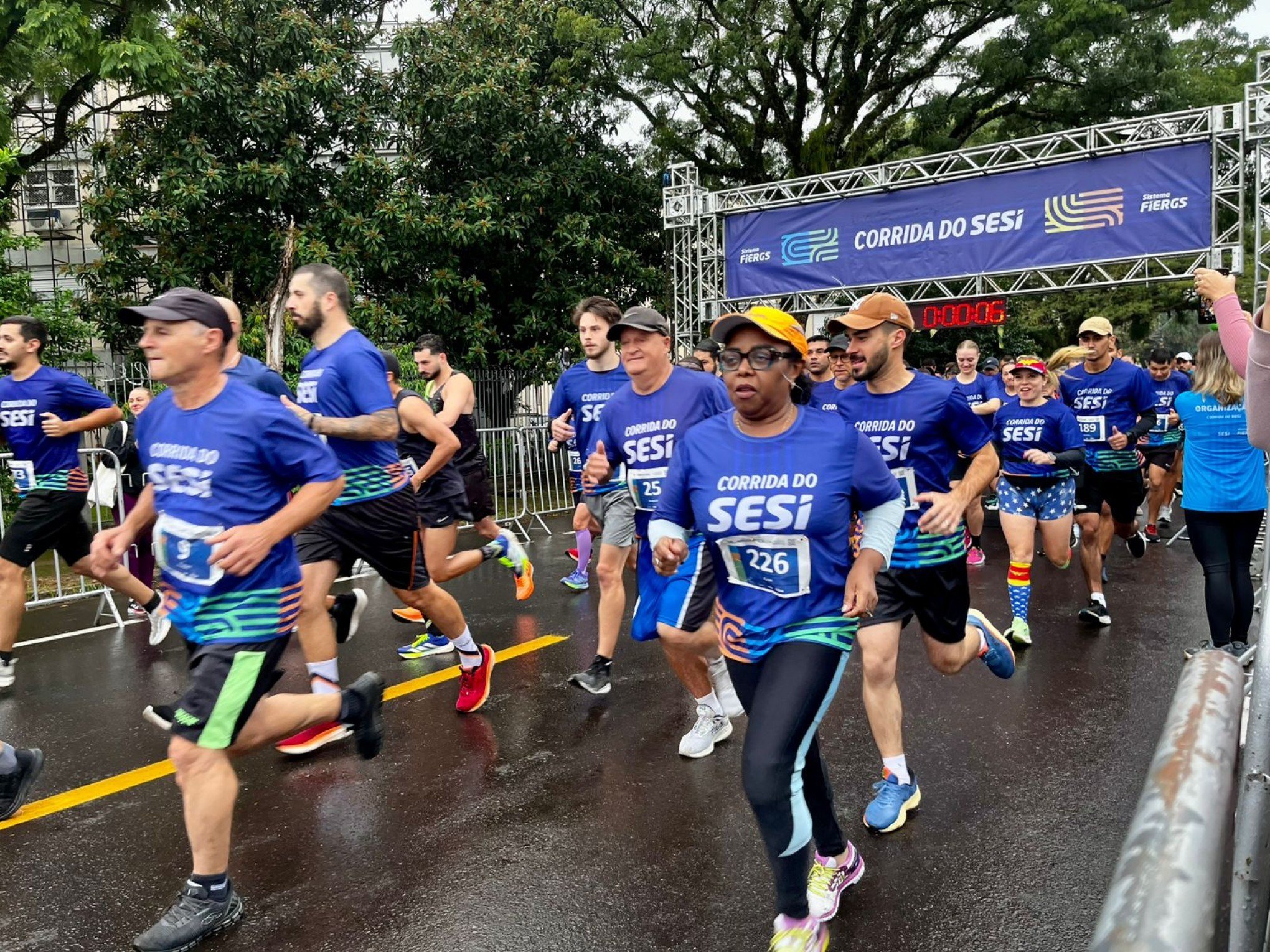 Corrida do Sesi reúne dezenas de atletas em São Leopoldo