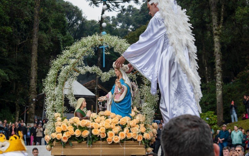 Romaria de Caravaggio emociona e reúne multidão em Canela
