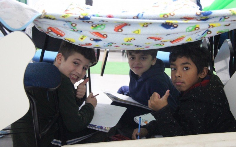 Caio, Lucas e João Vitor montaram um clube de desenho