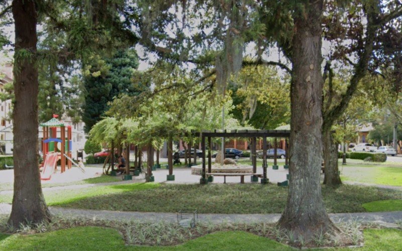 Praça das Rosas em Gramado | abc+