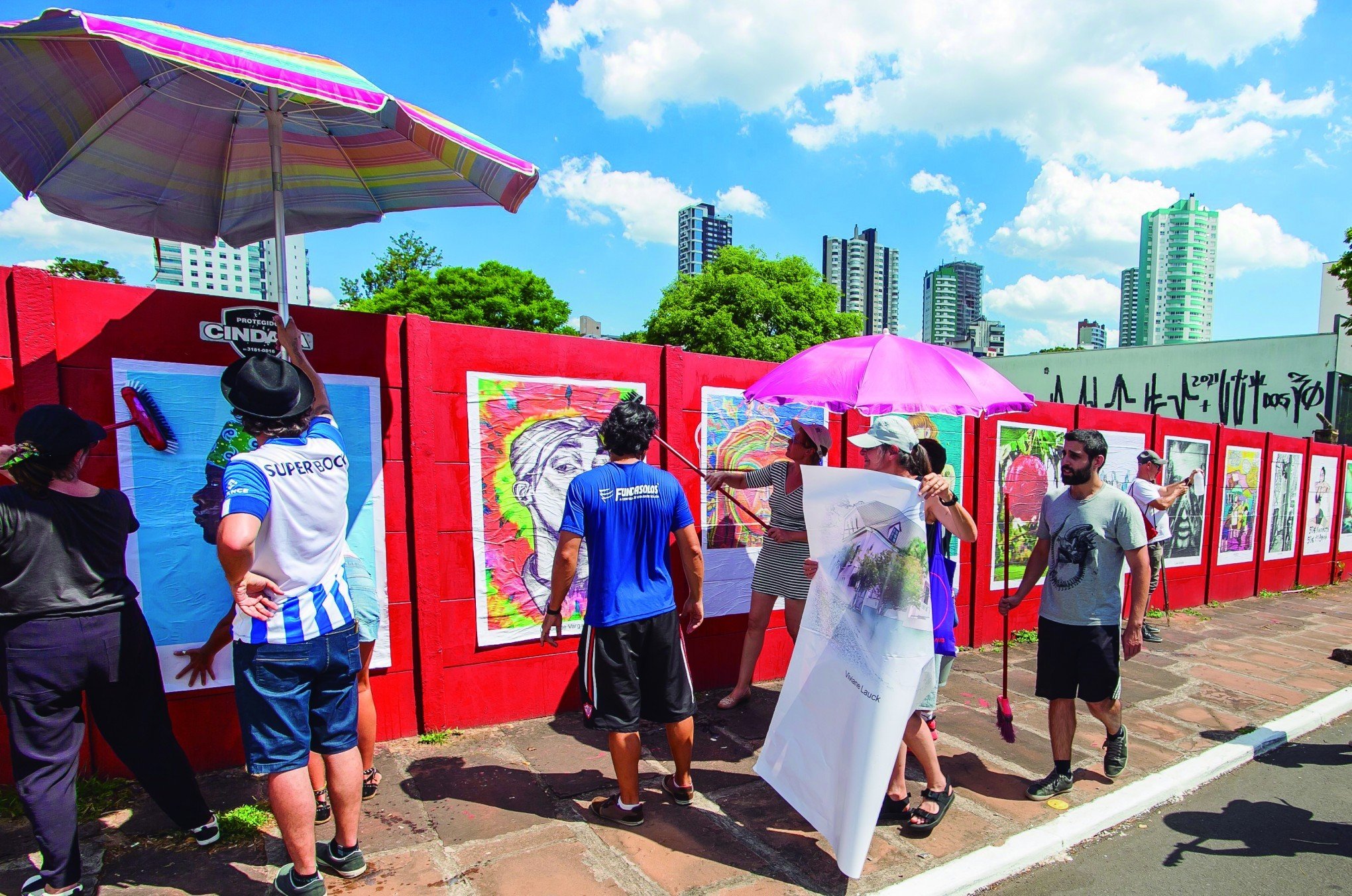 Livro registra trajetória do Mesa de Arte na Praça