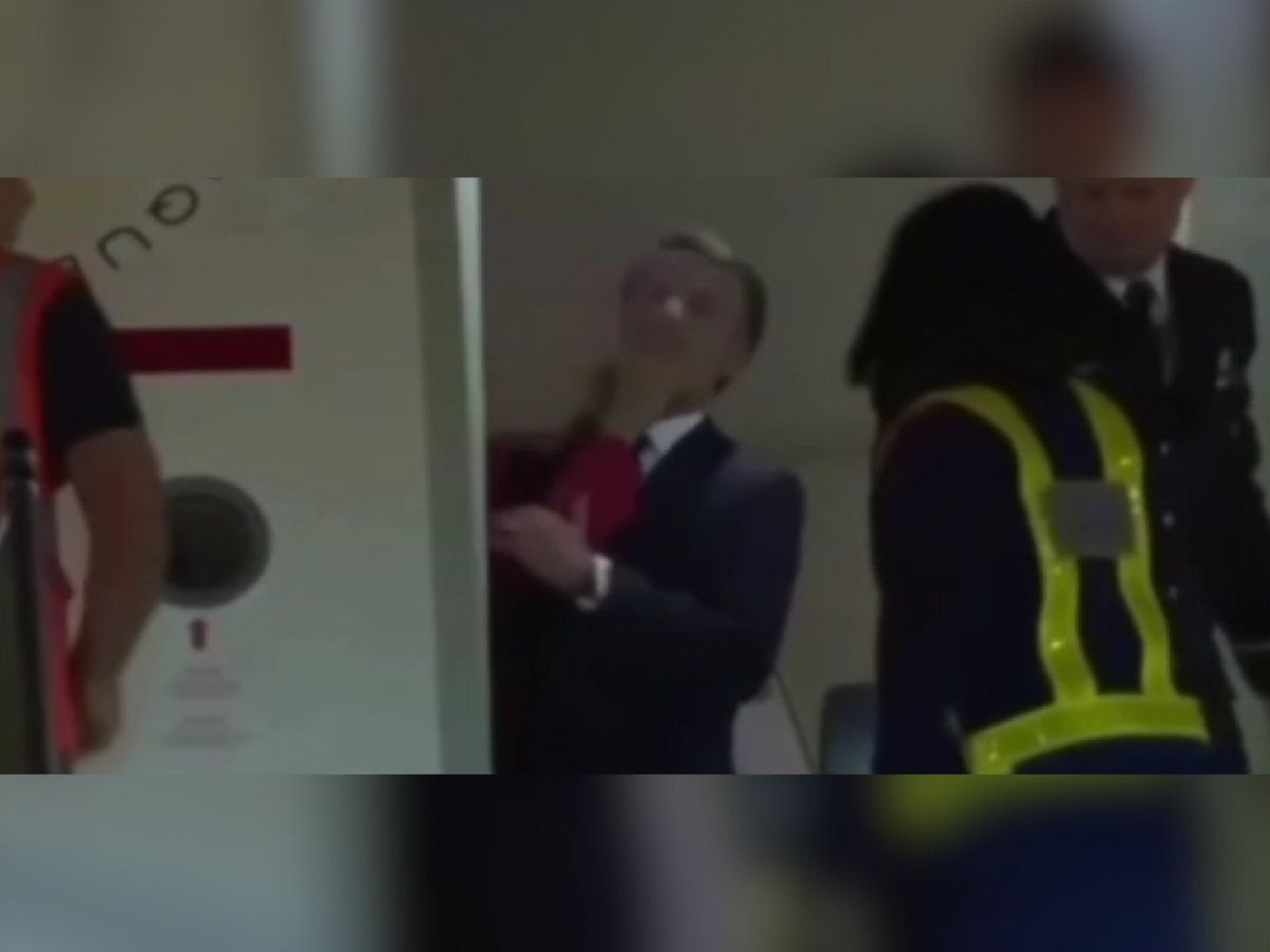 VÍDEO: Primeira-dama dá tapa no rosto do presidente da França e imagens da briga viralizam
