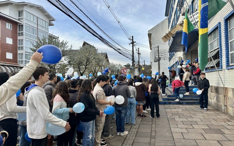 Colégio Estadual Santos Dumont completa 95 anos de história em Gramado