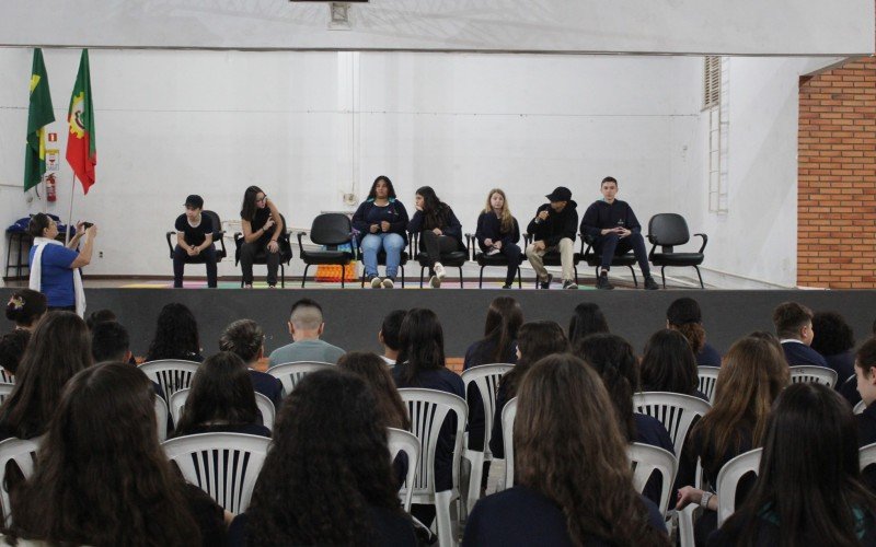 Candidatos no Projeto Vereador Mirim apresentaram suas propostas na Emef Leonel Brizola nesta terça-feira (27) | abc+
