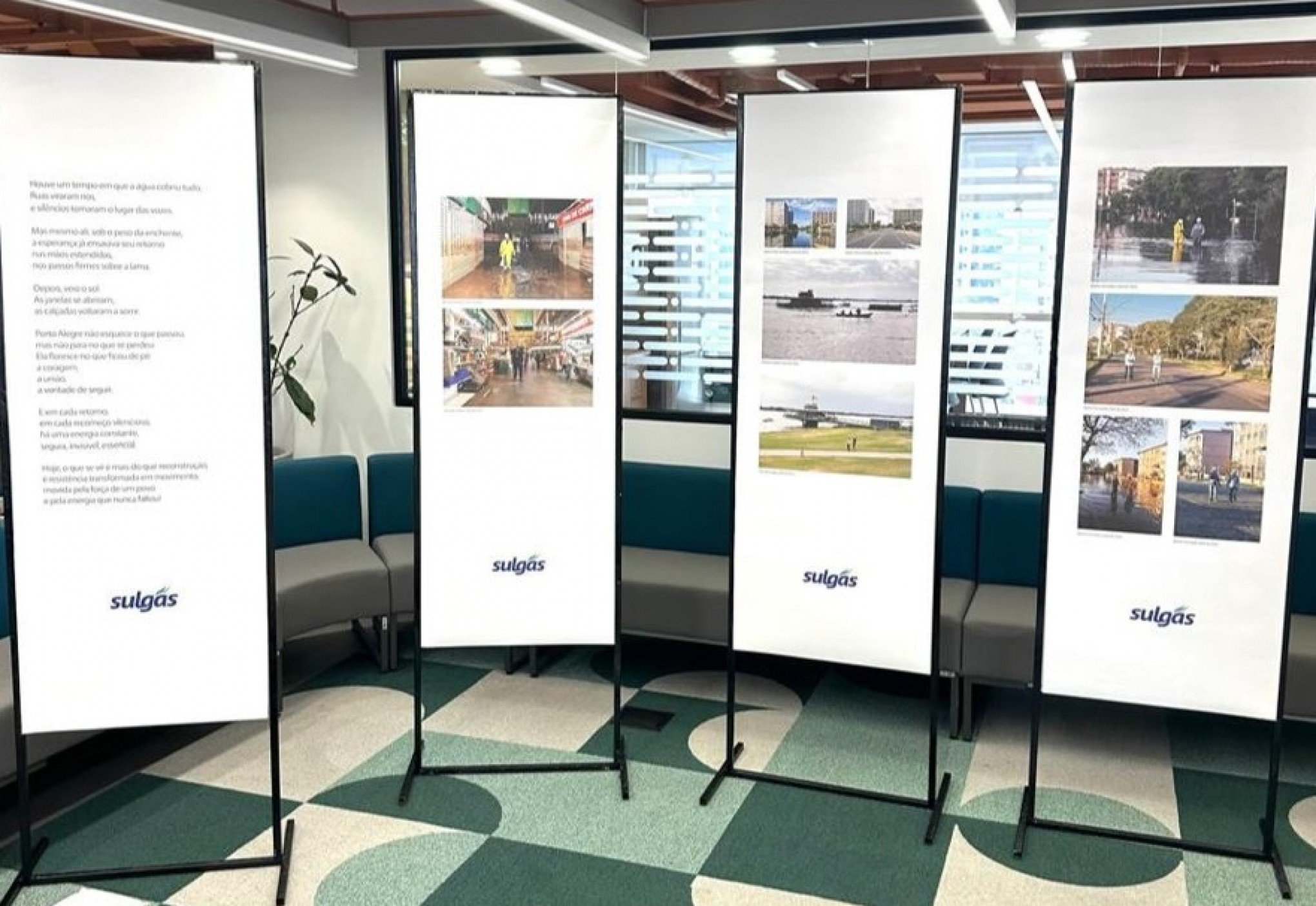 Exposição fotográfica resgata história inédita sobre a enchente de 2024 no RS