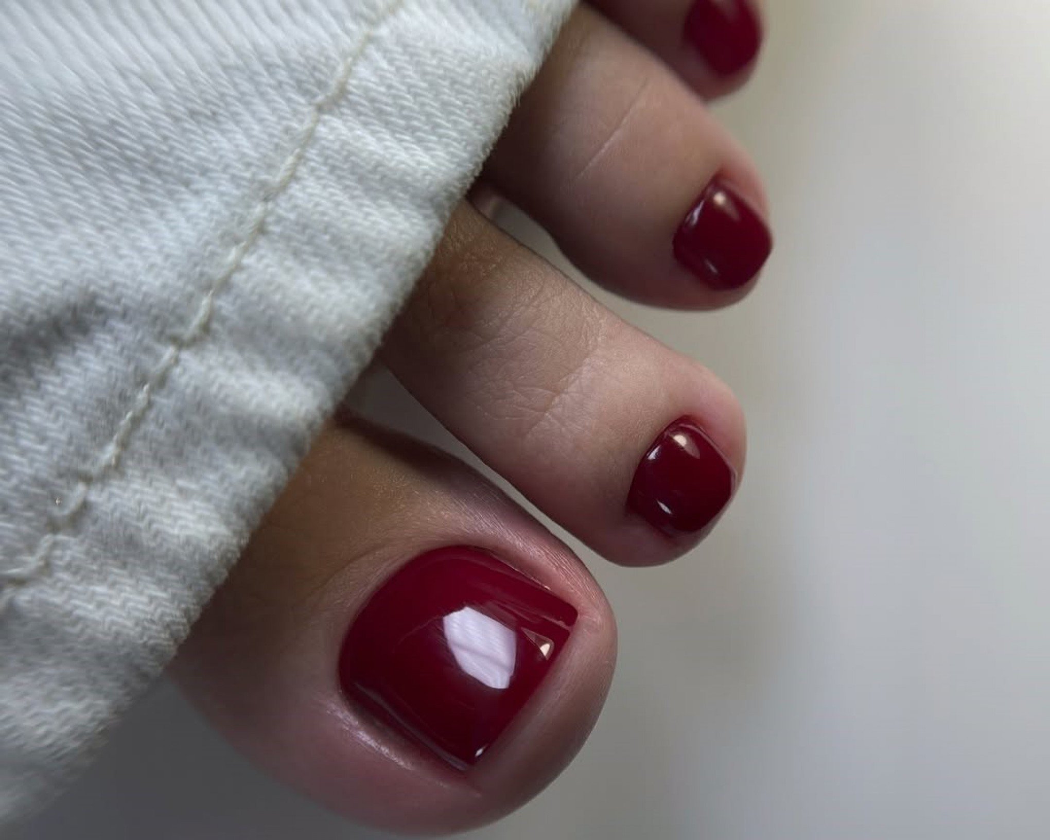 Inspiração de pedicure vermelha  | abc+