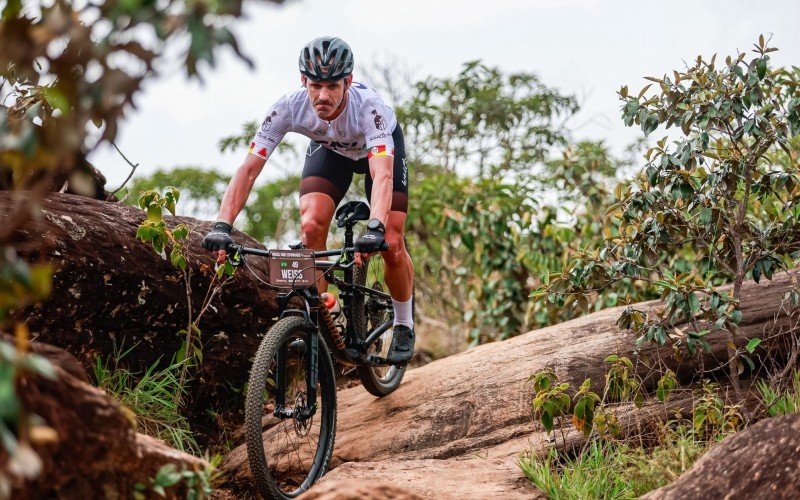 Ciclista Elias Weiss competindo no Brasil Ride, em Minas Gerais | abc+