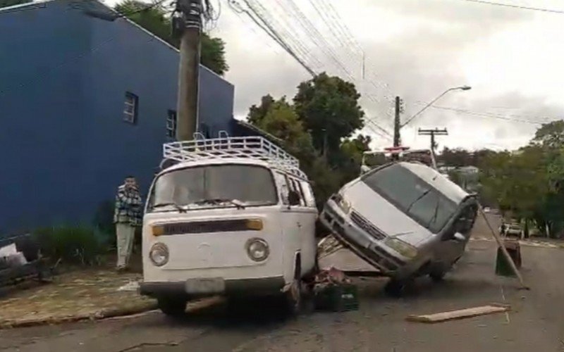 Acidente inusitado chamou atenção em bairro de NH | abc+