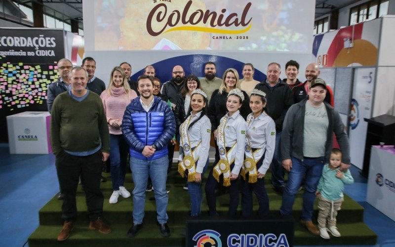 Prefeitura de Canela realiza reunião geral da Festa Colonial