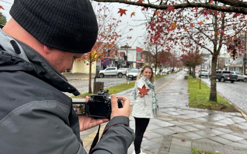 Anderson Nunes aproveitou o clima de inverno e a paisagem local para fazer fotos da esposa Marciane | abc+