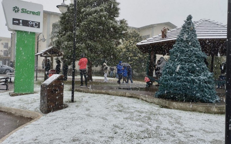 Neve em São José dos Ausentes em maio de 2025 | abc+