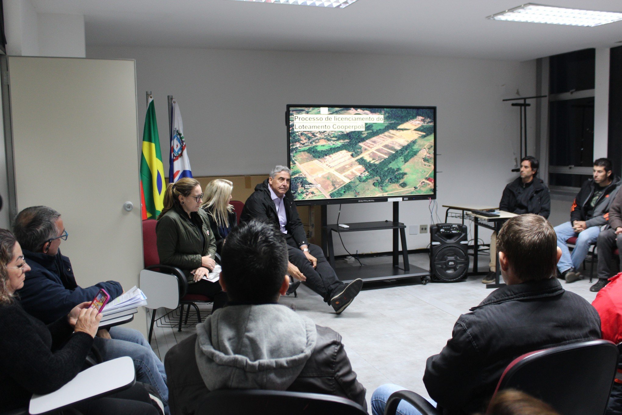 Cooperativa de Campo Bom busca soluções para loteamento em obras desde 2016