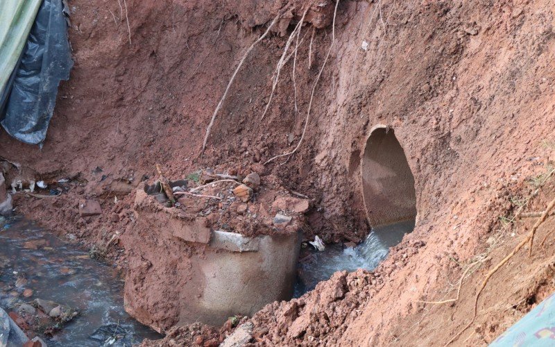 Deslizamento de terra no bairro Guarani 