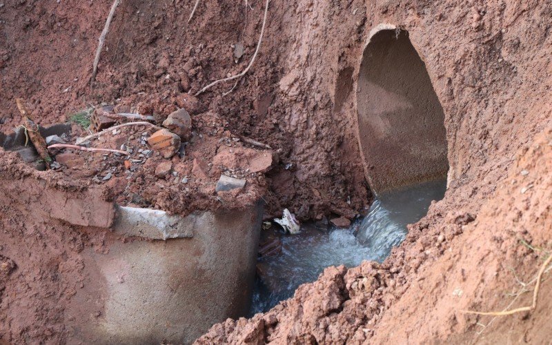 Deslizamento de terra no bairro Guarani 